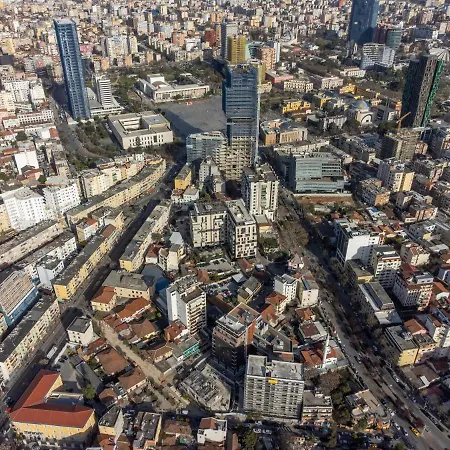 Pin Lägenhet Tirana