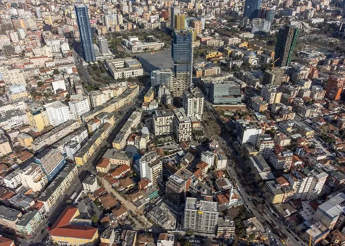 Pin Lägenhet Tirana