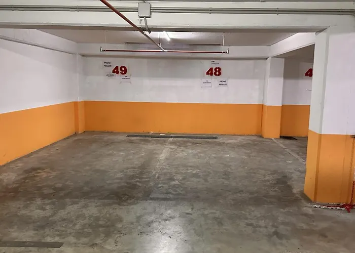 Pin Lägenhet Tirana